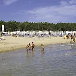 Meridianus فندق