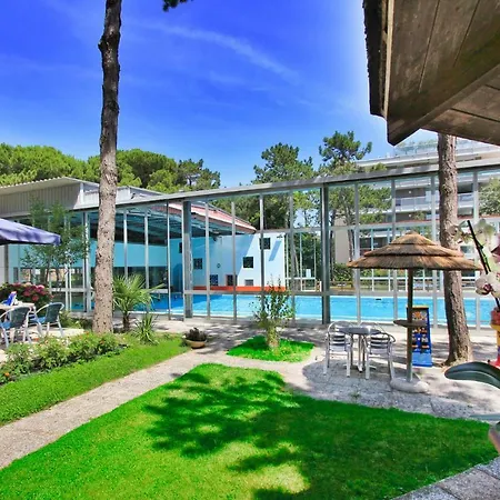 Ξενοδοχείο Meridianus 4*
