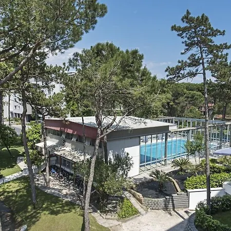 Hotell Meridianus 4*