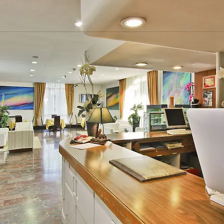 Hotell Meridianus 4*