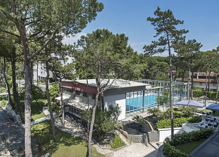 Отель Meridianus 4*