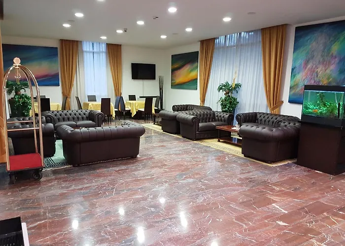 Meridianus Отель